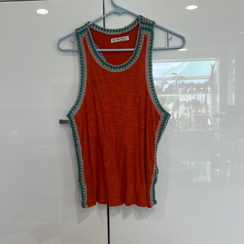 EUC We the free free people too size m